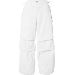 BDG Urban Outfitters Kalhoty bílá