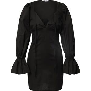 Femme Luxe Košilové šaty 'FAYE' černá