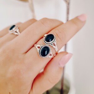 Aranys Stříbrný prsten onyx, 52 17091